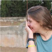 Estudiante imparte clases de catalan para todas las edades